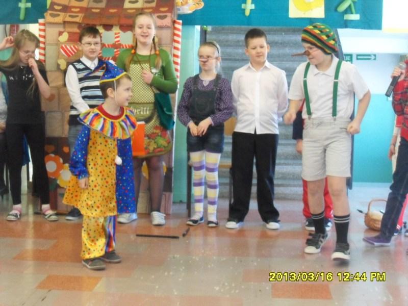 16 III 2013_PRZEDSTAWIENIE31.JPG